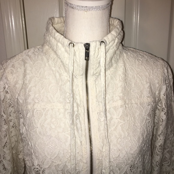 Ultra Pink Lace Jacket - Picture 2 of 12